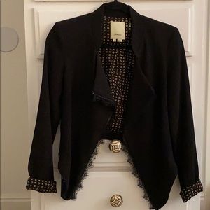 Cropped blazer with lace detail